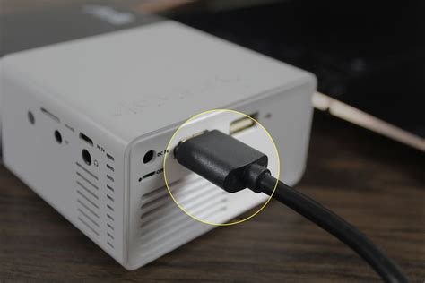 how to connect computer to projector without hdmi