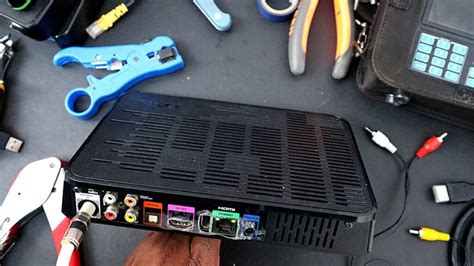 how to connect dstv decoder to skyworth tv