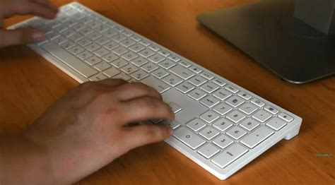 how to connect hp bluetooth keyboard to pc