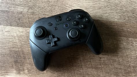 how to connect nintendo switch pro controller to switch