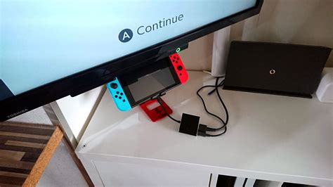 how to connect switch to monitor without dock