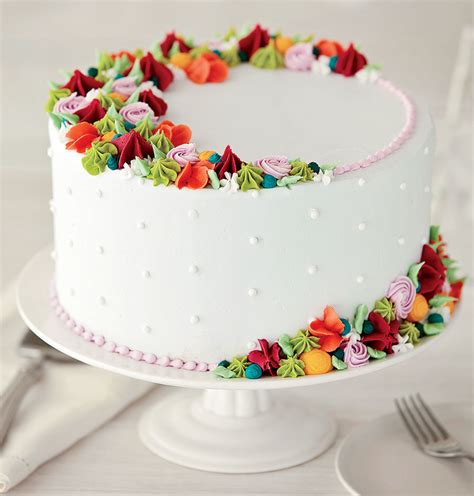 how to decorate a cake with 2 different colors