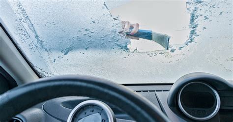 how to defrost front windshield
