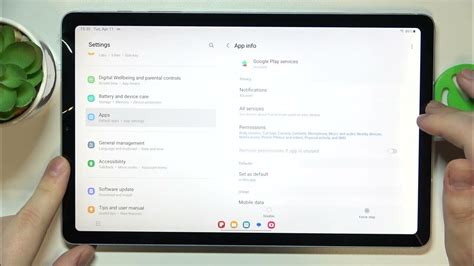 how to delete downloads on tablet