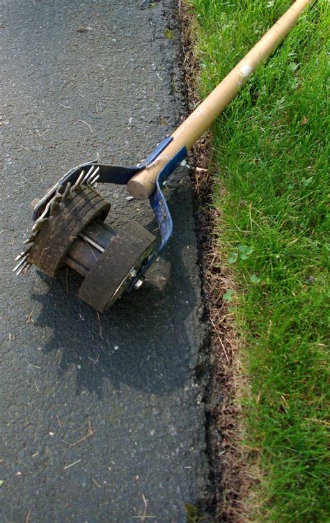 how to edge a driveway with an edger