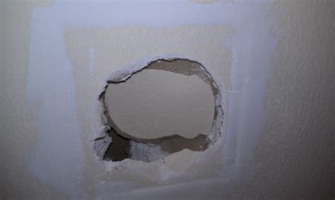 how to fix a hole in the wall with paper