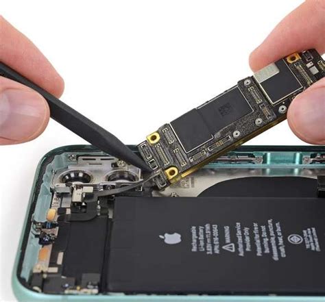 how to fix hardware issue on iphone 12