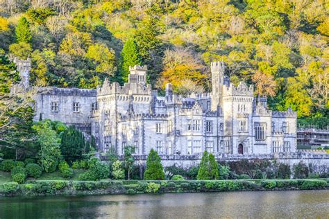 how to get a castle in ireland