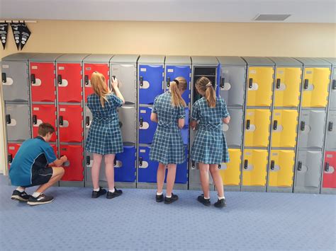 how to get locker