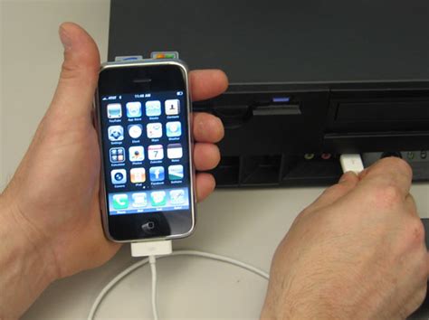 how to get pictures from iphone to computer with usb