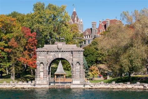 how to get to boldt castle from nyc