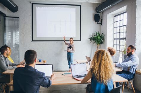 how to give presentation rights on teams