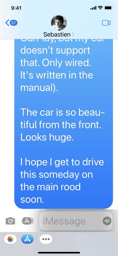 how to increase text size on iphone messages