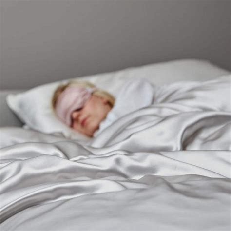 how to keep sheets from sliding off bed