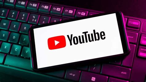 how to make a custom thumbnail for youtube playlist