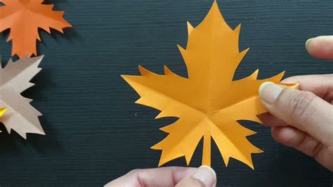 how to make a maple leaf