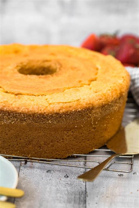 how to make a pound cake from scratch moist