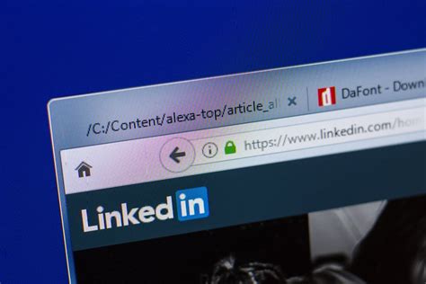 how to make an intro on linkedin