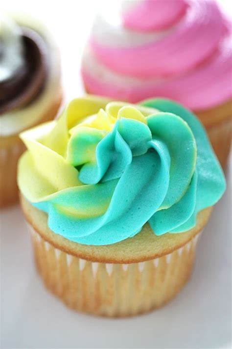 how to make colorful icing for cupcakes