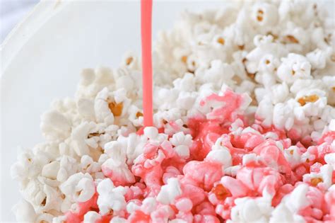 how to make coloured popcorn with icing sugar