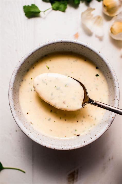 how to make creamy garlic sauce with cream