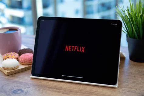 how to make netflix brighter on ipad