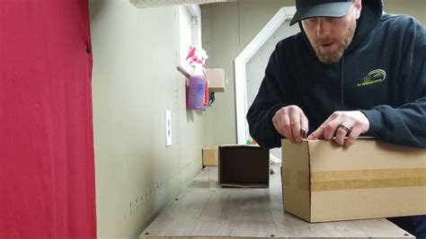 how to make two boxes into one big box