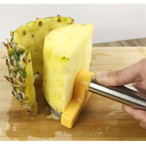 how to open a pineapple with a knife