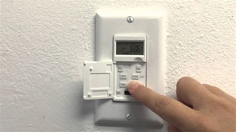 how to program a programmable light switch