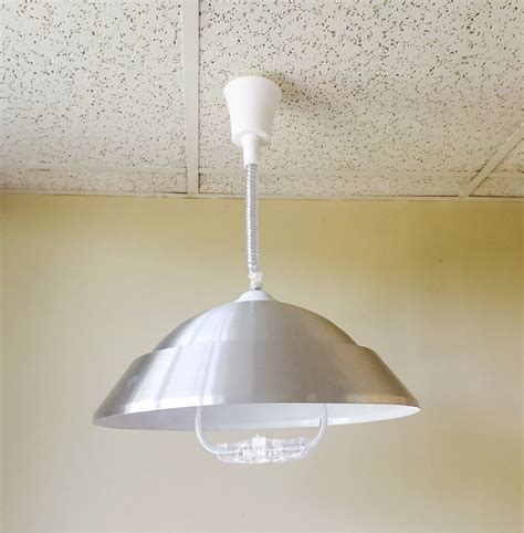 how to pull down lights work