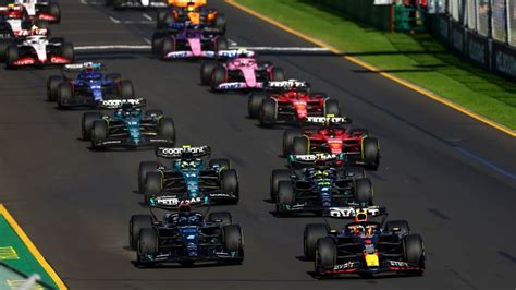 how to race in formula 1