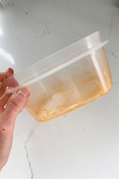 how to remove color from plastic container