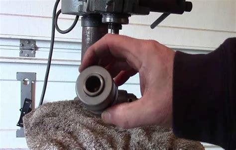 how to remove drill chuck from arbor