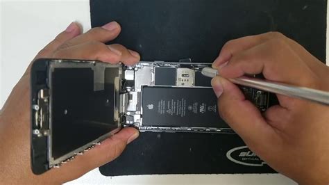 how to remove memory card from iphone