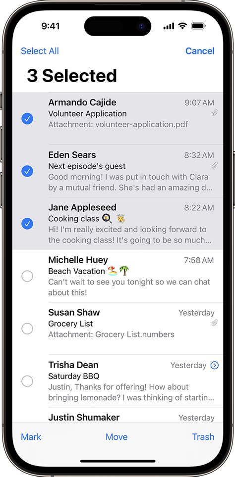 how to remove old email from apple store