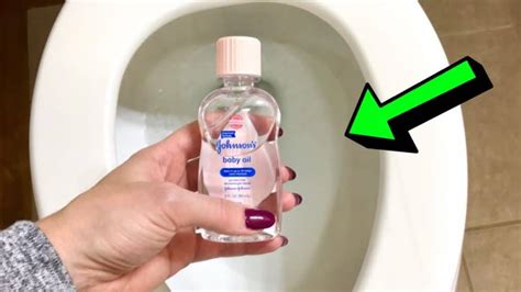 how to remove pee smell from plastic