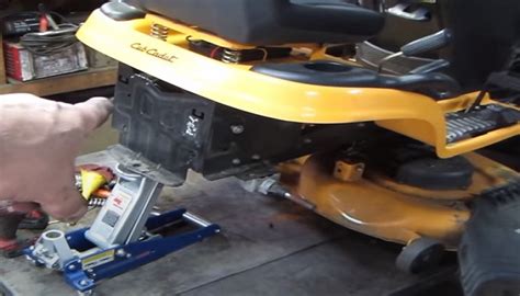 how to repair a cub cadet hydrostatic transmission