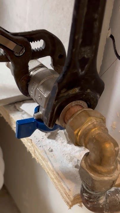 how to replace a leaking isolation valve