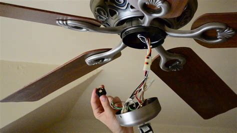 how to replace a light switch in a ceiling fan