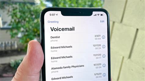 how to retrieve voicemail messages on iphone
