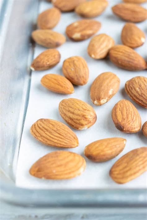 how to roast almonds in a pan easy