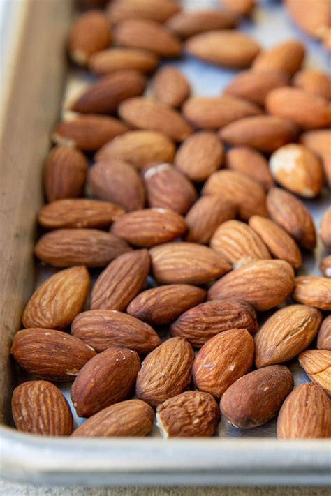 how to roast sliced almonds in a pan