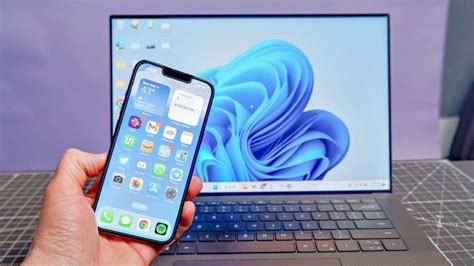 how to run a windows program on iphone