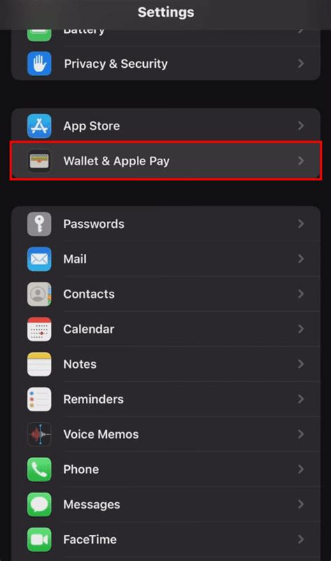 how to setup default card on apple wallet