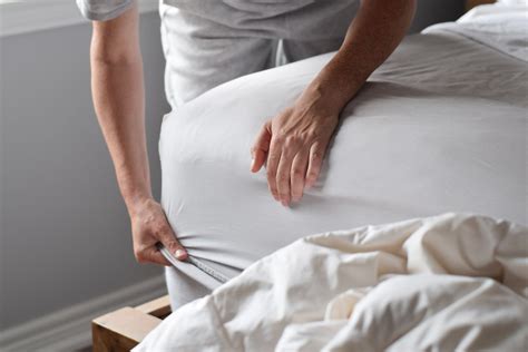 how to stop bed sheet from coming off