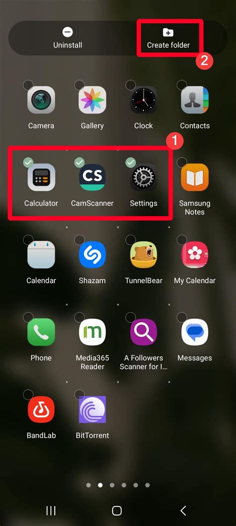 how to take apps out of a folder on android