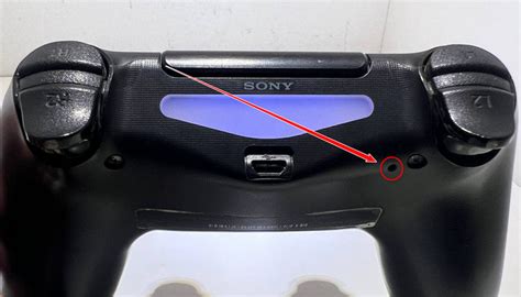 how to turn down tv volume with ps4 controller without