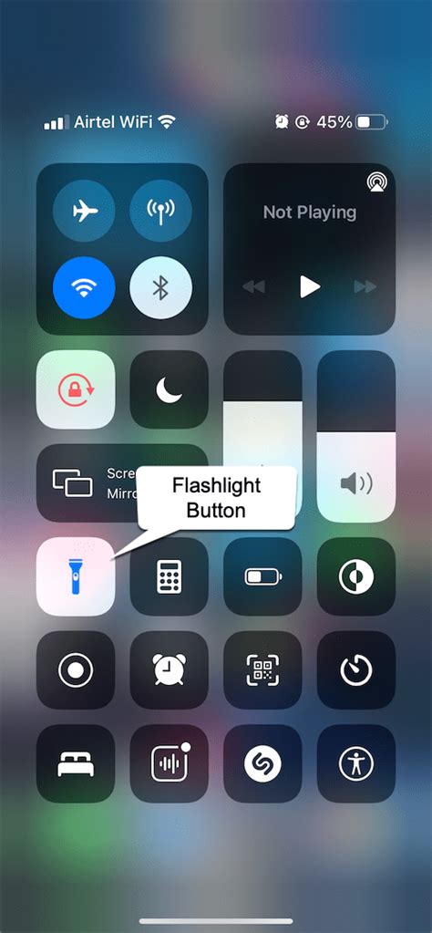 how to turn on torch light on iphone 7