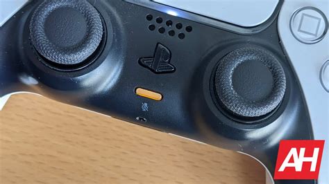 how to use controller mic ps5