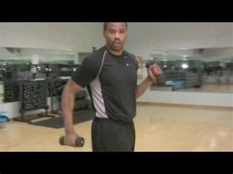 how to use hand weights while walking